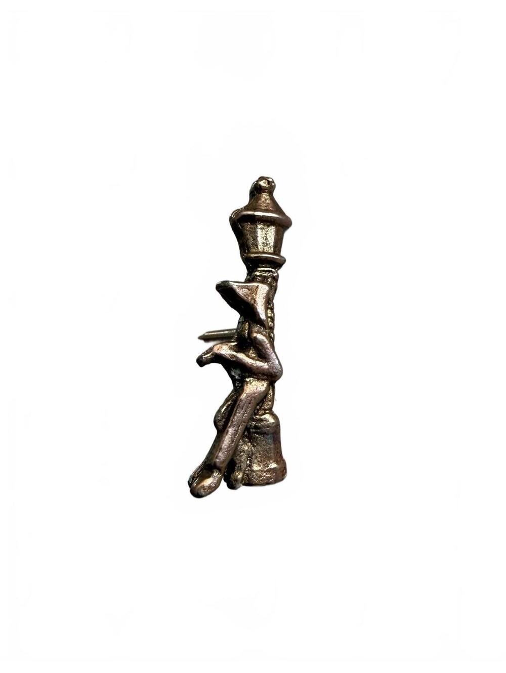 ZENTALL BROOCH PIN Silver -Tone Dog Leaning Against Lamp Post Smoking Cigar